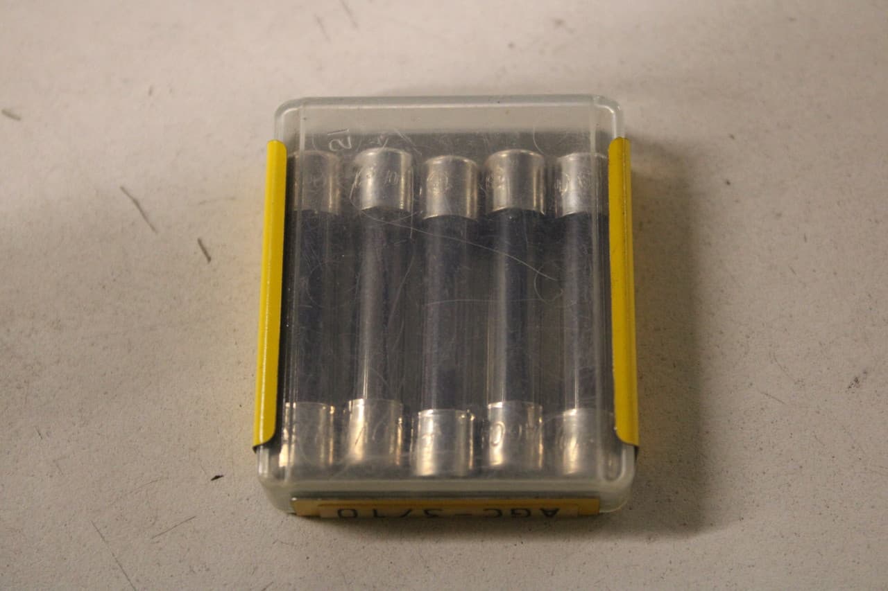 Eaton AGC-3/10 Eaton AGC-3/10 Fuses 5BOX Eaton AGC-3/10 Eaton AGC-3/10 Fuses 5BOX