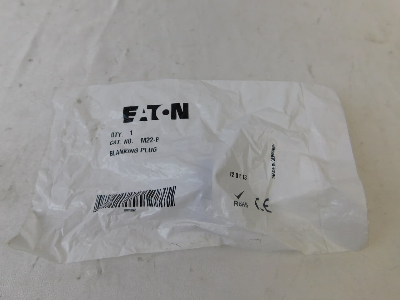 Eaton M22-B M22-B Eaton - Eaton M22 pushbutton blanking plug, M22 Modular Pushbutton Blanking Plug, 22.5 mm, Button: Gray, IP40, NEMA 12 Eaton M22-B M22-B Eaton - Eaton M22 pushbutton blanking plug, M22 Modular Pushbutton Blanking Plug, 22.5 mm, Button: Gray, IP40, NEMA 12