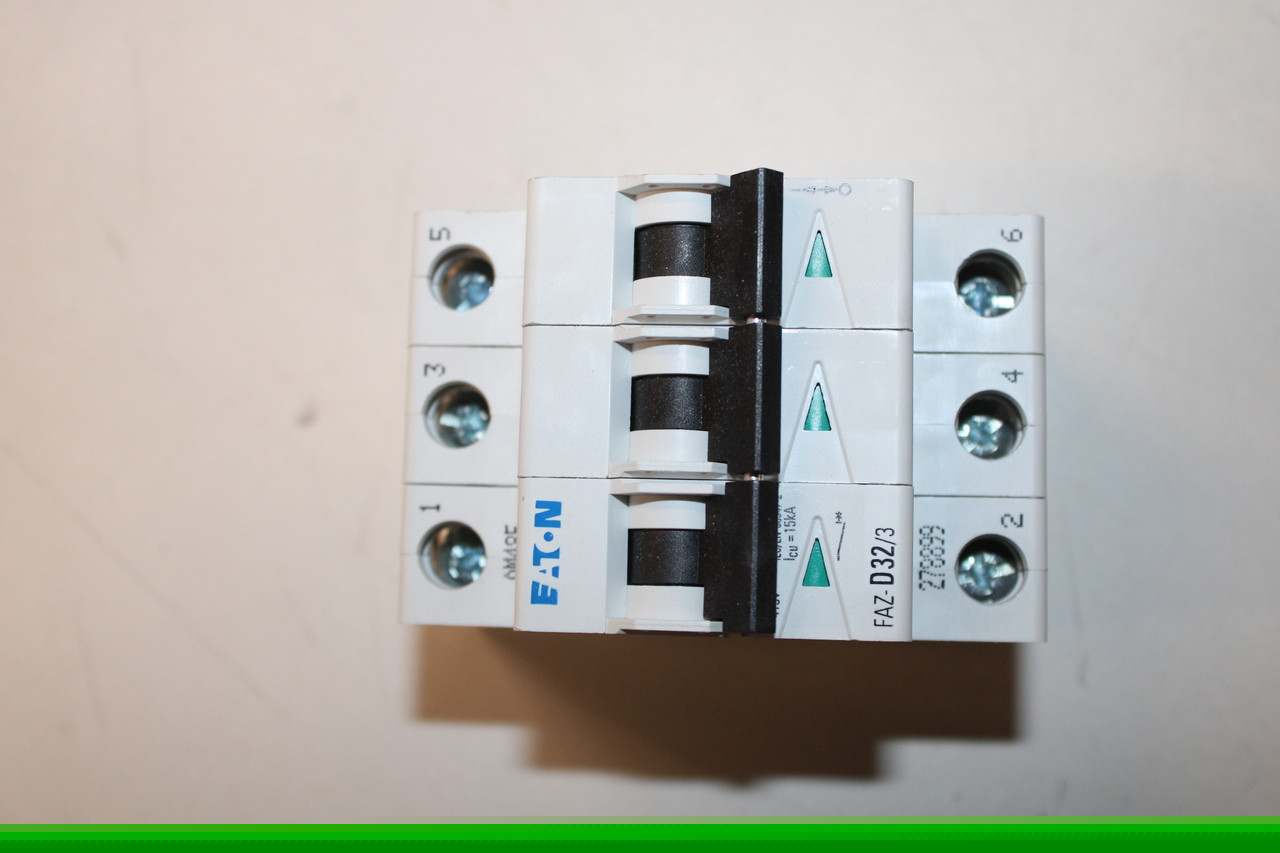 Eaton FAZ-D32/3 FAZ-D32/3 Eaton - UL 1077 Industrial Miniature Circuit Breaker - Supplementary Protector Eaton FAZ-D32/3 FAZ-D32/3 Eaton - UL 1077 Industrial Miniature Circuit Breaker - Supplementary Protector