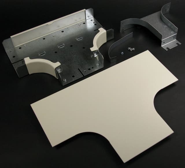 V4015DFO Part Image. Manufactured by Wiremold.