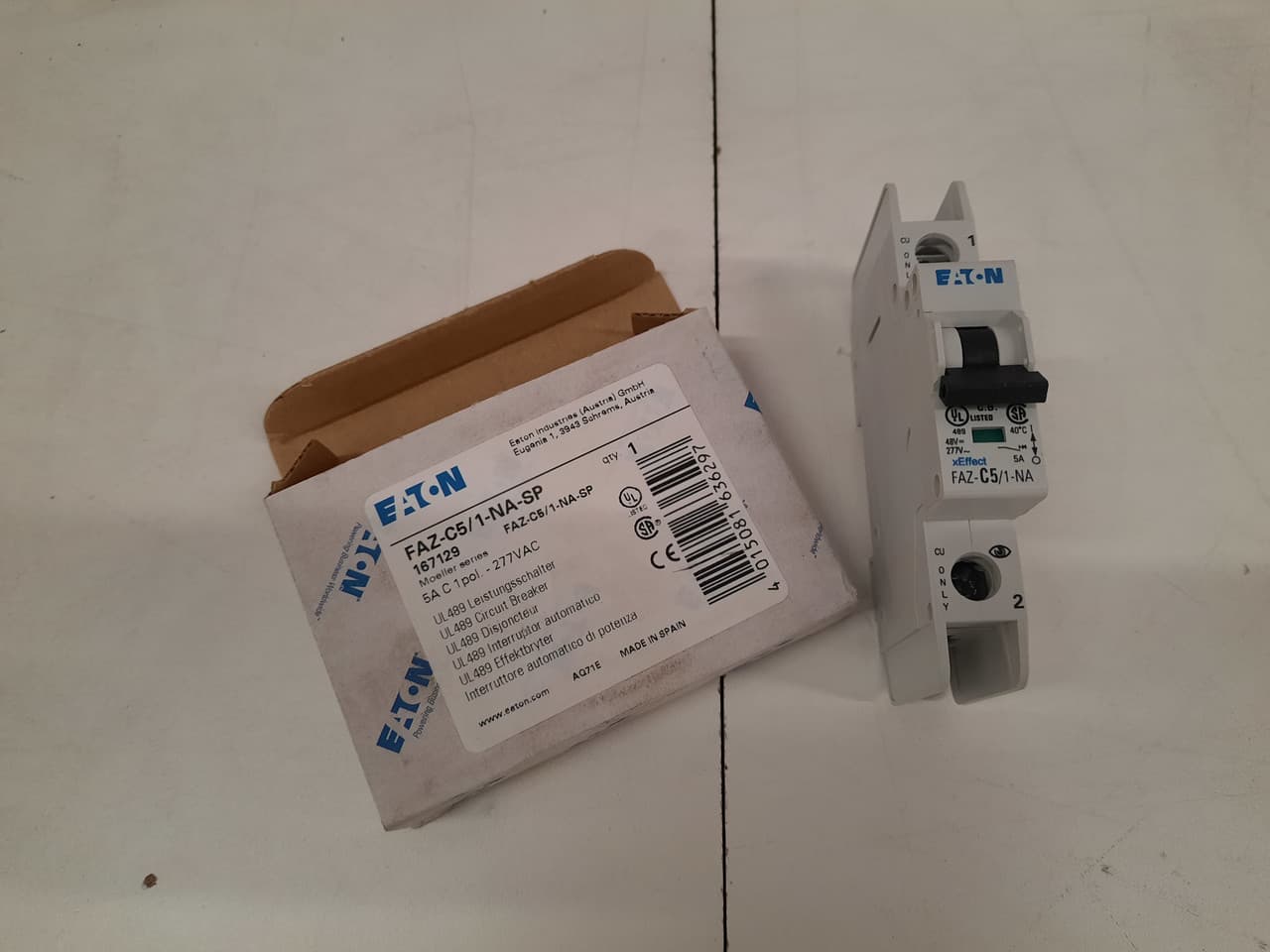 Eaton FAZ-C5/1-NA-SP Eaton FAZ branch protector,UL 489 Industrial miniature circuit breaker - supplementary protector,Single package,Medium levels of inrush current are expected,5 A,10 kAIC,Single-pole,277 V,5-10X /n,Q38,50-60 Hz,Screw terminals,C Curve Eaton FAZ-C5/1-NA-SP Eaton FAZ branch protector,UL 489 Industrial miniature circuit breaker - supplementary protector,Single package,Medium levels of inrush current are expected,5 A,10 kAIC,Single-pole,277 V,5-10X /n,Q38,50-60 Hz,Screw terminals,C Curve
