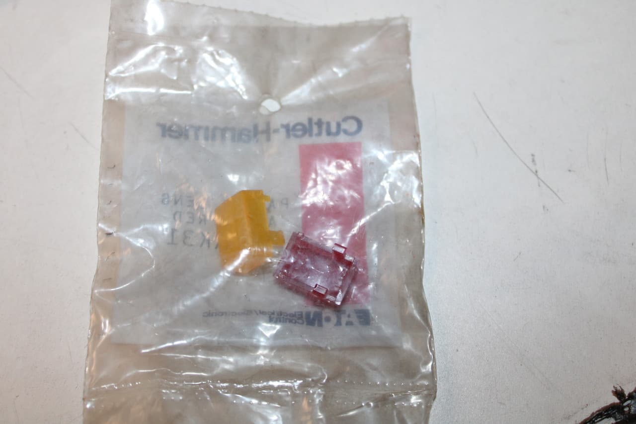 Cutler-Hammer E30KK31 Cutler Hammer E30KK31 Pushbuttons EA Cutler-Hammer E30KK31 Cutler Hammer E30KK31 Pushbuttons EA