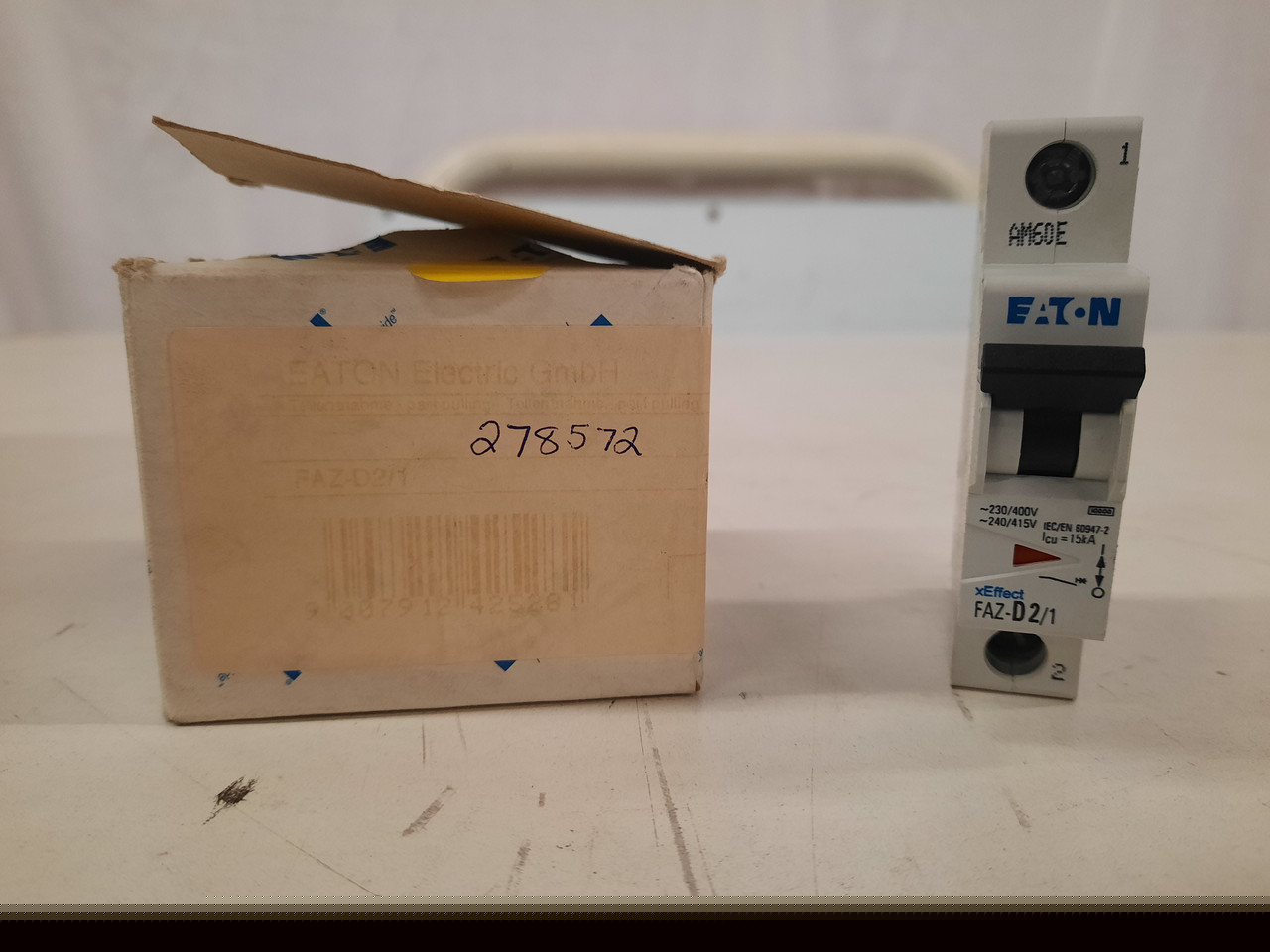 Eaton FAZ-D2/1 277/480 VAC 50/60 Hz, 2 A, 1-Pole, 10 kA, 10 to 20 x Rated Current, Line/Load Terminal, DIN Rail Mount, Standard Packaging, D-Curve, Current Limiting, Thermal Magnetic, Supplementary Protector Eaton FAZ-D2/1 277/480 VAC 50/60 Hz, 2 A, 1-Pole, 10 kA, 10 to 20 x Rated Current, Line/Load Terminal, DIN Rail Mount, Standard Packaging, D-Curve, Current Limiting, Thermal Magnetic, Supplementary Protector