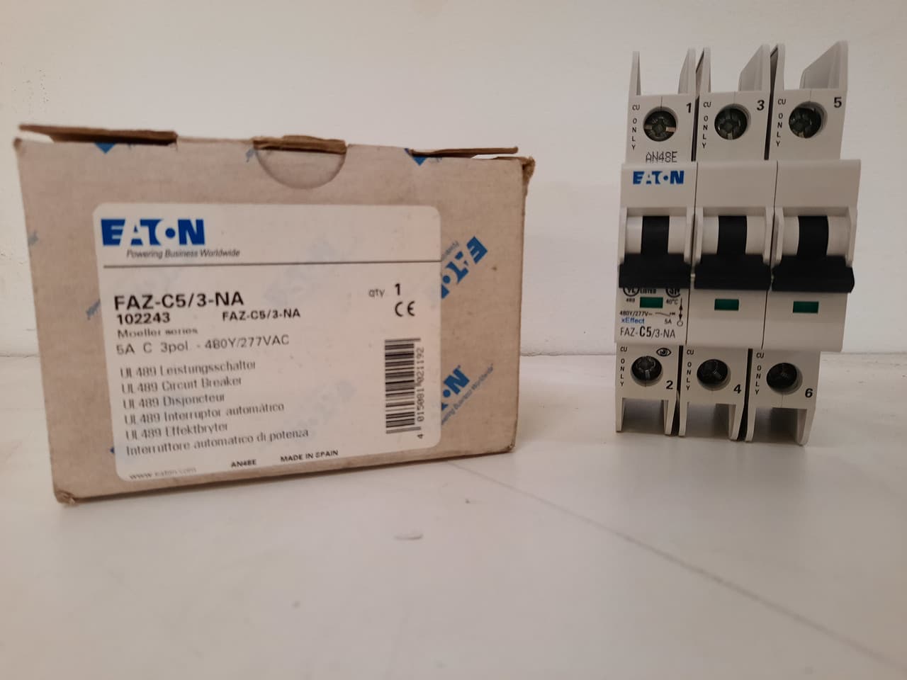 Eaton FAZ-C5/3-NA 277/480 VAC 50/60 Hz, 5 A, 3-Pole, 10/14 kA, 5 to 10 x Rated Current, Screw Terminal, DIN Rail Mount, Standard Packaging, C-Curve, Current Limiting, Thermal Magnetic Eaton FAZ-C5/3-NA 277/480 VAC 50/60 Hz, 5 A, 3-Pole, 10/14 kA, 5 to 10 x Rated Current, Screw Terminal, DIN Rail Mount, Standard Packaging, C-Curve, Current Limiting, Thermal Magnetic