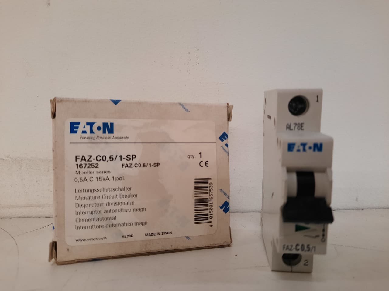Eaton FAZ-C0.5/1-SP Eaton FAZ supplementary protector,UL 1077 Industrial miniature circuit breaker-supplementary protector,Single package,Medium levels of inrush current are expected,0.5A,15 kAIC,Single-pole,277V,5-10X/n,Q38,50-60 Hz,Standard terminals,C Curve Eaton FAZ-C0.5/1-SP Eaton FAZ supplementary protector,UL 1077 Industrial miniature circuit breaker-supplementary protector,Single package,Medium levels of inrush current are expected,0.5A,15 kAIC,Single-pole,277V,5-10X/n,Q38,50-60 Hz,Standard terminals,C Curve