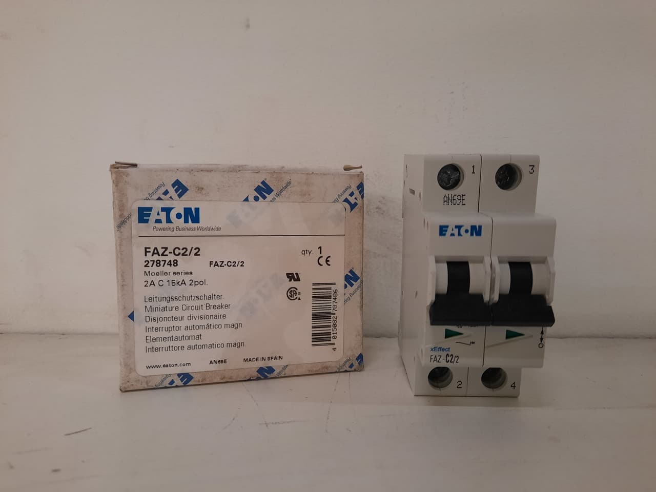 Eaton FAZ-C2/2 Eaton FAZ supplementary protector,UL 1077 Industrial miniature circuit breaker - supplementary protector,Medium levels of inrush current are expected,2 A,15 kAIC,Two-pole,5-10X /n,50-60 Hz,Standard terminals,C Curve Eaton FAZ-C2/2 Eaton FAZ supplementary protector,UL 1077 Industrial miniature circuit breaker - supplementary protector,Medium levels of inrush current are expected,2 A,15 kAIC,Two-pole,5-10X /n,50-60 Hz,Standard terminals,C Curve