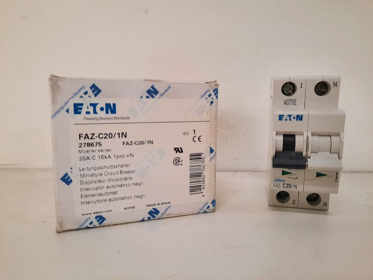 Eaton FAZ-C20/1N Eaton FAZ supplementary protector,UL 1077 Industrial miniature circuit breaker - supplementary protector,Medium levels of inrush current are expected,20 A,15 kAIC,Single-pole,240 V,5-10X /n,50-60 Hz,Standard terminals,C Curve Eaton FAZ-C20/1N Eaton FAZ supplementary protector,UL 1077 Industrial miniature circuit breaker - supplementary protector,Medium levels of inrush current are expected,20 A,15 kAIC,Single-pole,240 V,5-10X /n,50-60 Hz,Standard terminals,C Curve