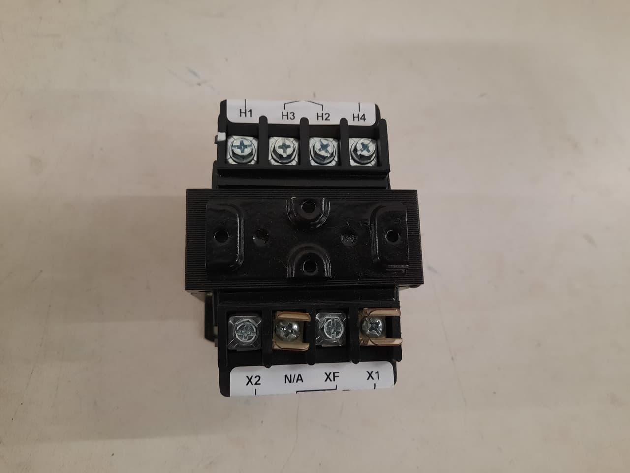 Eaton C0050E2A C0050E2A Eaton - Eaton type MTE, industrial control transformer, pv: 240 x 480v, 230 x 460v, 220 x 440v, taps: none, sv: 120/115/110v, 55°c, 50 va Eaton C0050E2A C0050E2A Eaton - Eaton type MTE, industrial control transformer, pv: 240 x 480v, 230 x 460v, 220 x 440v, taps: none, sv: 120/115/110v, 55°c, 50 va