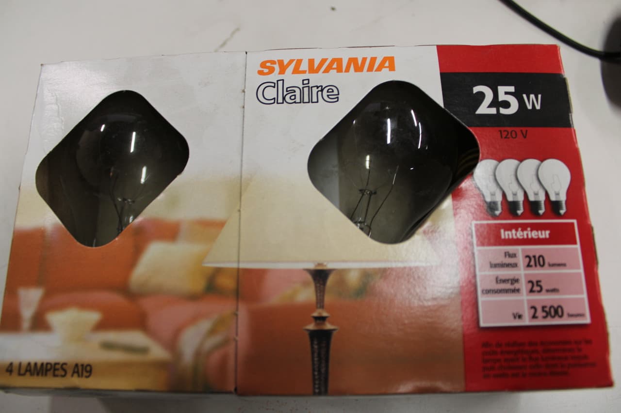 Sylvania 25A/CL 3.94" L, 25 W, 120 V, 190 Lumen, 2500 Hr Life, Clear, C9 Filament, Medium Base, A19 Sylvania 25A/CL 3.94" L, 25 W, 120 V, 190 Lumen, 2500 Hr Life, Clear, C9 Filament, Medium Base, A19