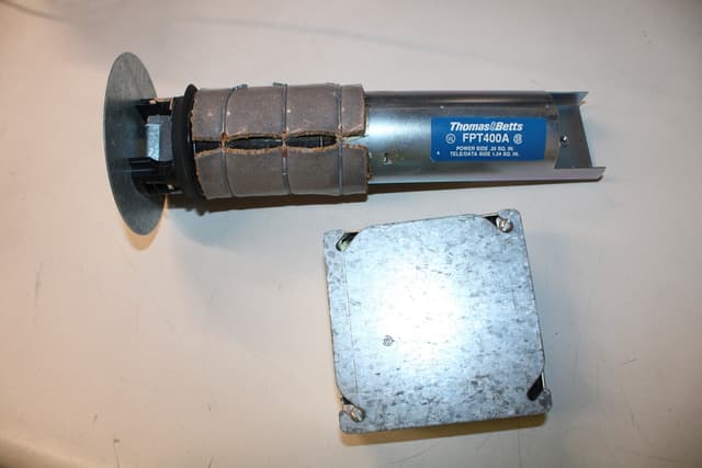 FPT-400-A Part Image. Manufactured by Thomas & Betts.