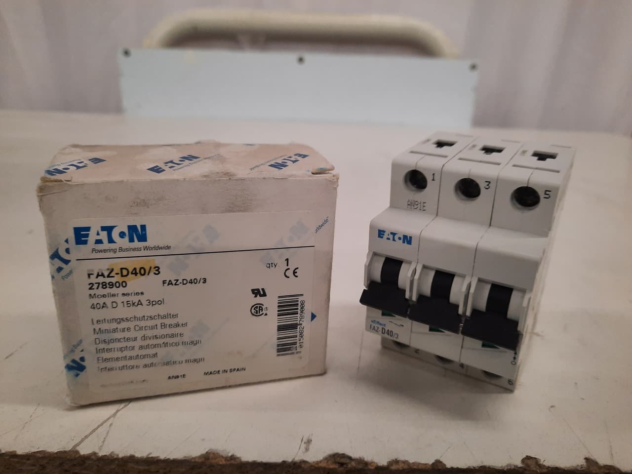 Eaton FAZ-D40/3 FAZ-D40/3 Eaton - UL 1077 Industrial Miniature Circuit Breaker - Supplementary Protector Eaton FAZ-D40/3 FAZ-D40/3 Eaton - UL 1077 Industrial Miniature Circuit Breaker - Supplementary Protector