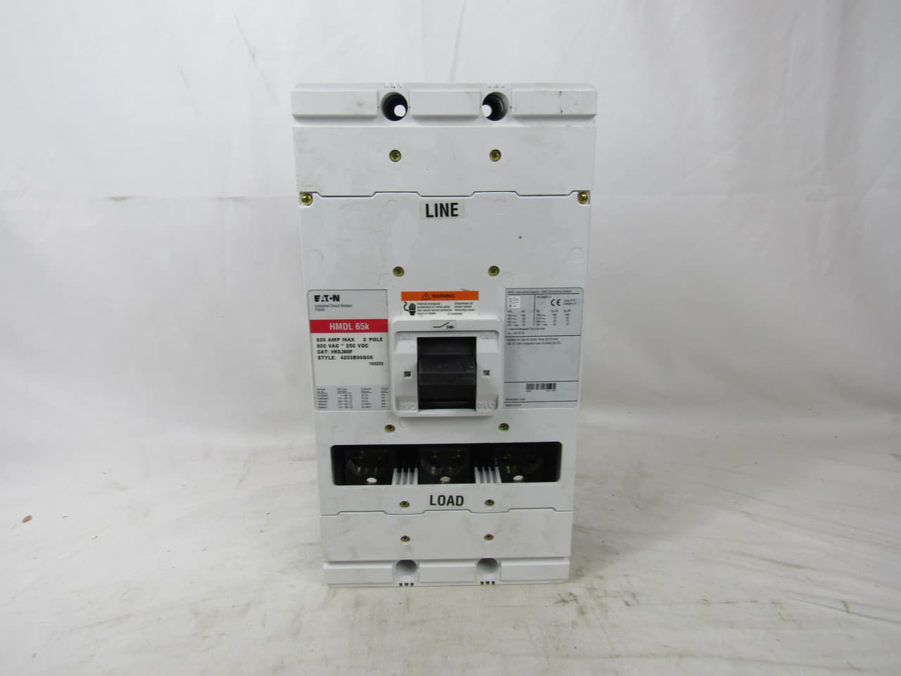 Eaton HMDL3800F HMDL3800F Eaton - Eaton Series C molded case circuit breaker frame, MDL-frame, HMDL, Frame only, Three-pole, 800A, 100 kAIC at 240 Vac, 65 kAIC at 480 Vac, 50/60 Hz Eaton HMDL3800F HMDL3800F Eaton - Eaton Series C molded case circuit breaker frame, MDL-frame, HMDL, Frame only, Three-pole, 800A, 100 kAIC at 240 Vac, 65 kAIC at 480 Vac, 50/60 Hz