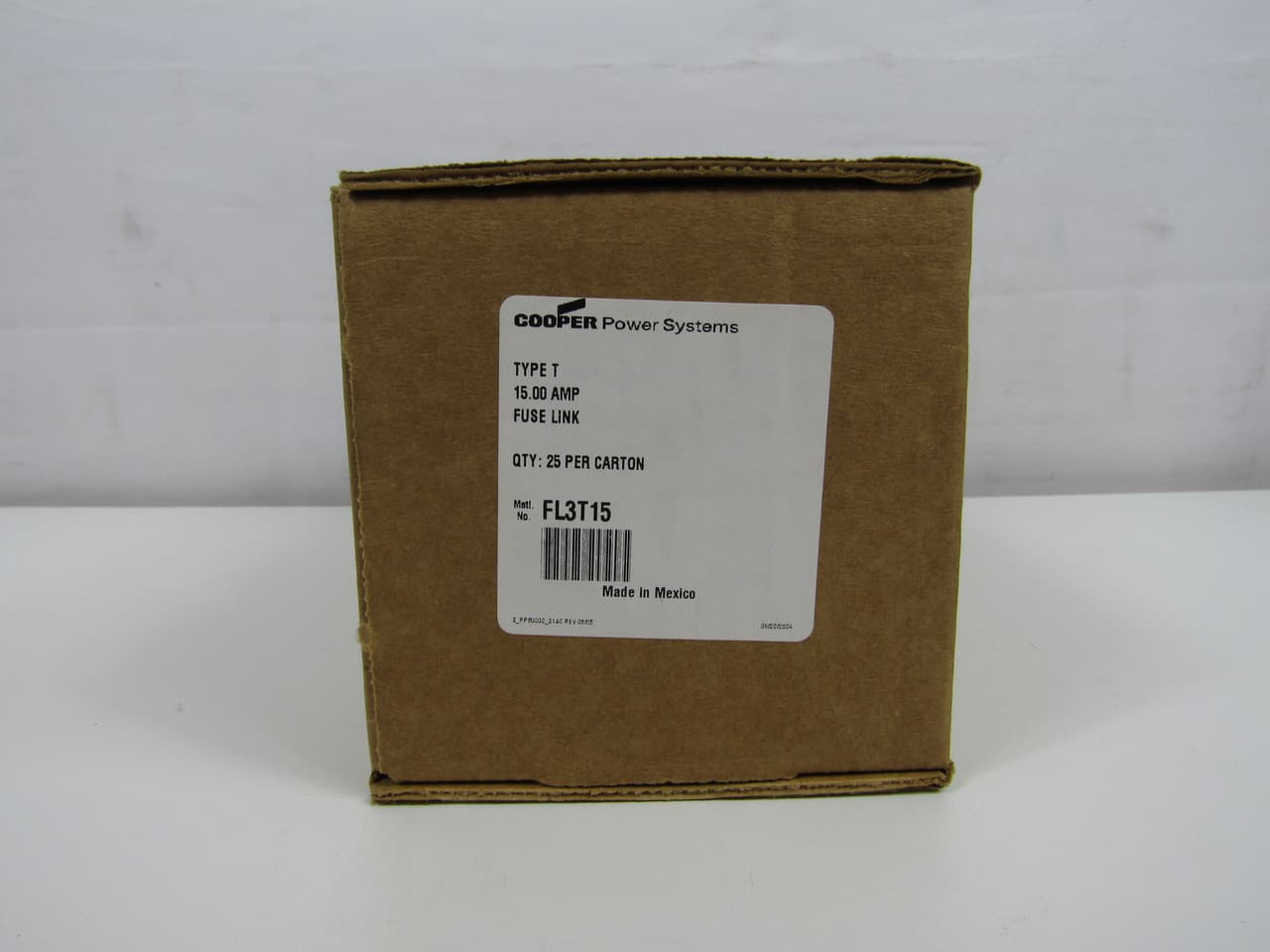 Eaton FL3T15 0.75" x 23", 27 kV, 15 A, EEI-NEMA Cutout Mount, Removable Button Head, Time Delay, Slow Acting, Type T, Medium Voltage Fuse Link (15 per Standard Box) Eaton FL3T15 0.75" x 23", 27 kV, 15 A, EEI-NEMA Cutout Mount, Removable Button Head, Time Delay, Slow Acting, Type T, Medium Voltage Fuse Link (15 per Standard Box)