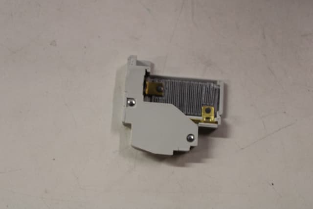 H2004A-3 Part Image. Manufactured by Cutler-Hammer.