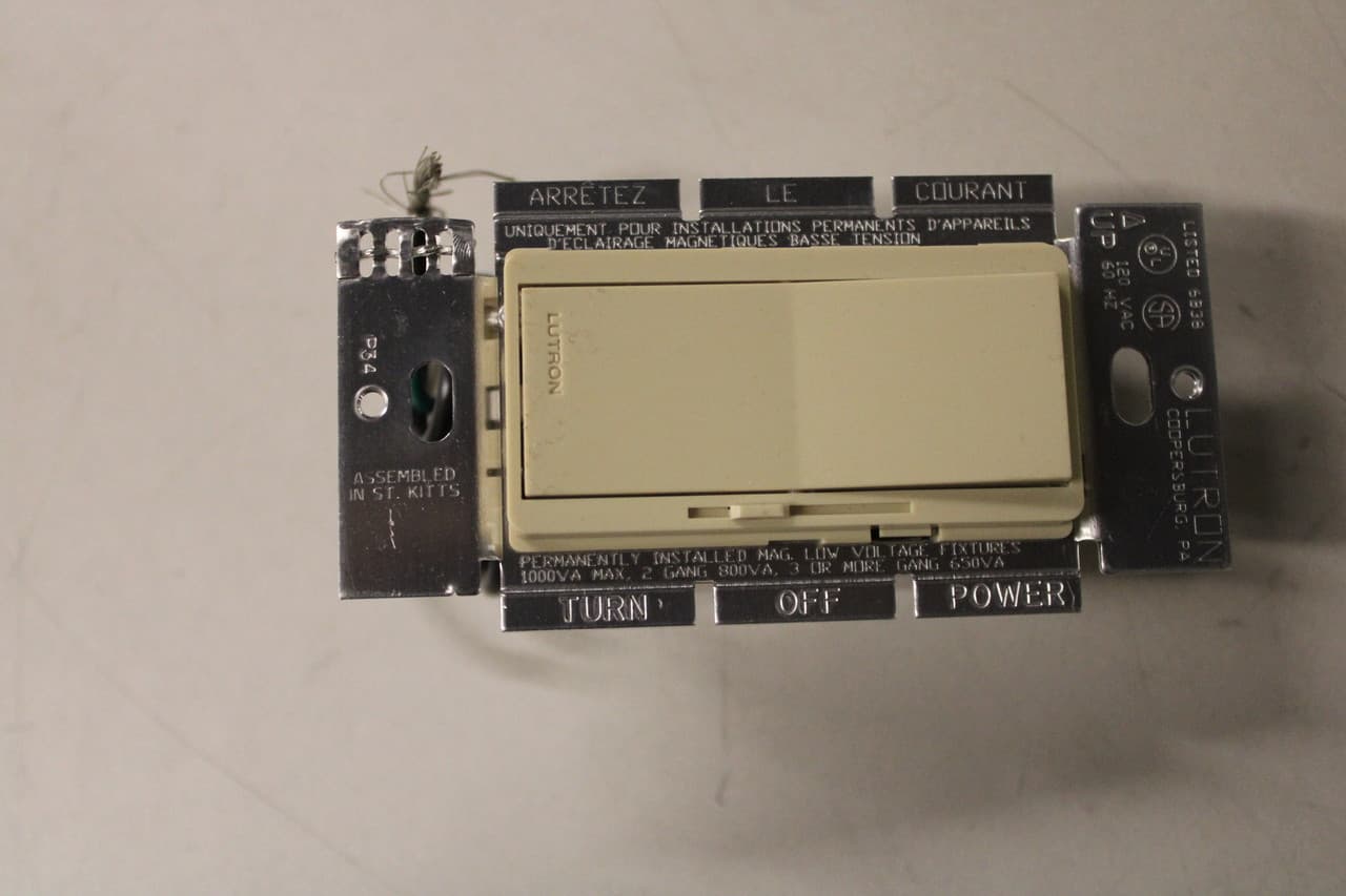 Lutron DVLV-10P-IV Lutron DVLV-10P-IV Light and Dimmer Switches 1P EA Lutron DVLV-10P-IV Lutron DVLV-10P-IV Light and Dimmer Switches 1P EA