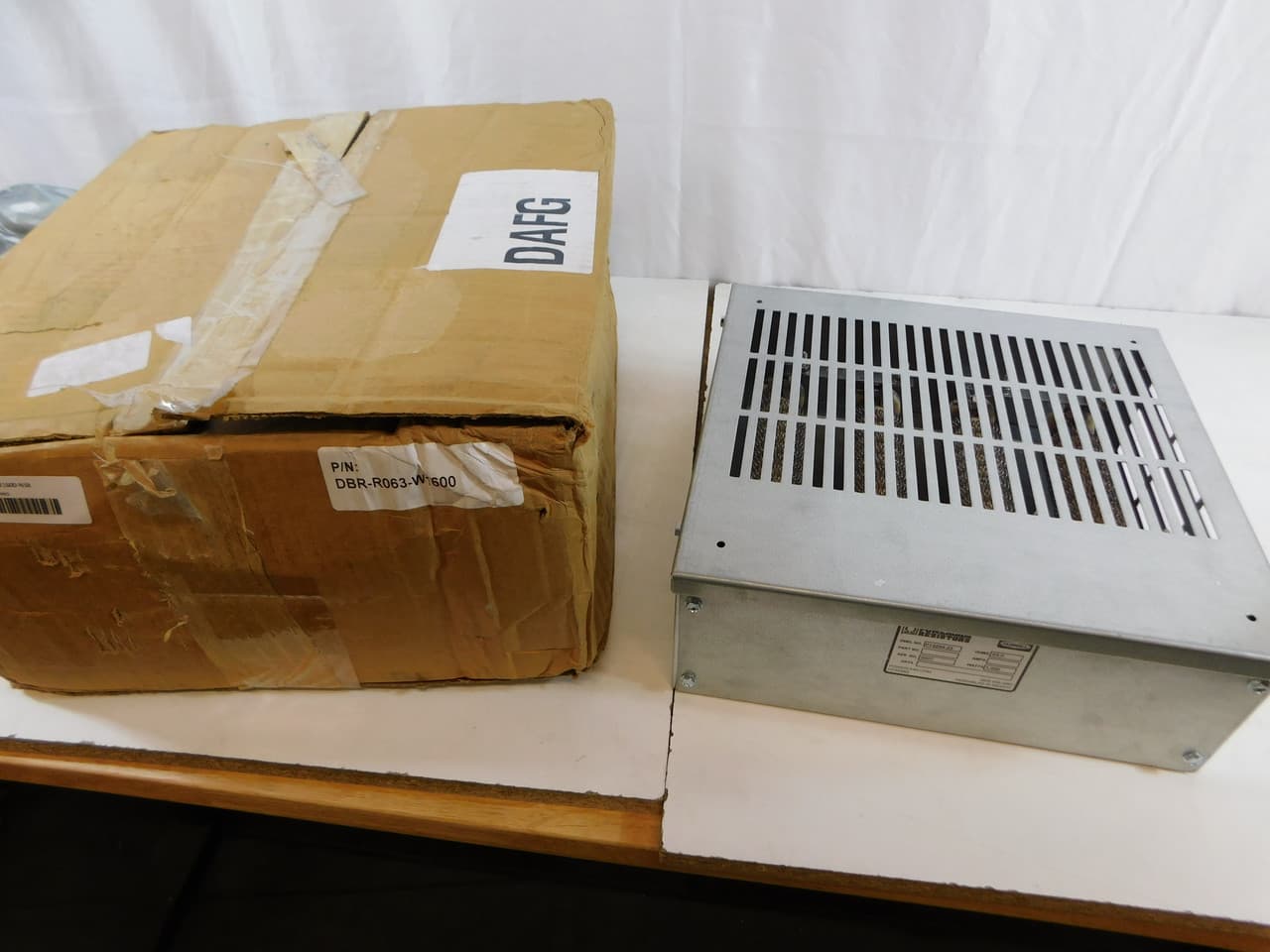 Eaton DBR-R063-W1600 DBR-R063-W1600 Eaton - Eaton DG1 Dynamic Braking Resistor, Resistance: 63 Ohms, Dynamic braking resistor, 1600 W Eaton DBR-R063-W1600 DBR-R063-W1600 Eaton - Eaton DG1 Dynamic Braking Resistor, Resistance: 63 Ohms, Dynamic braking resistor, 1600 W