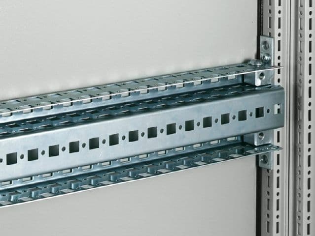 Rittal 8612650 TS TS punched section without mounting flange, 45 x 88 mm, for inner mounting level: for WD: 500 mm Rittal 8612650 TS TS punched section without mounting flange, 45 x 88 mm, for inner mounting level: for WD: 500 mm