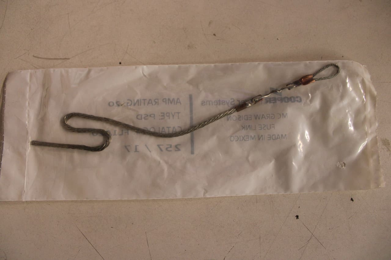 Eaton FL1A20 Eaton FL1A20 Fuse Accessories EA Eaton FL1A20 Eaton FL1A20 Fuse Accessories EA