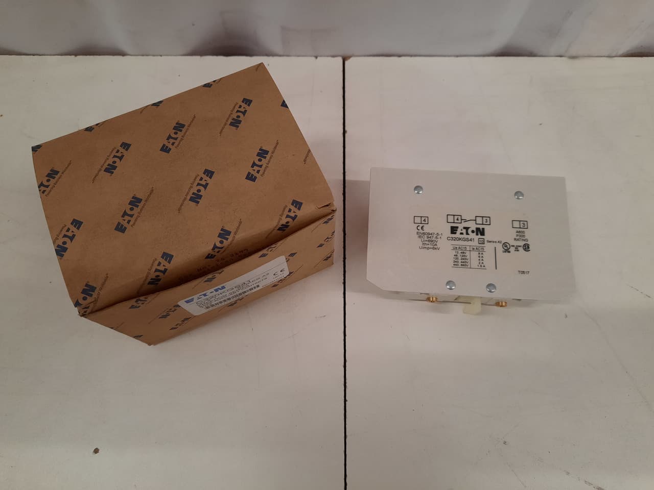 Eaton C320KGS41 C320KGS41 Eaton - Eaton Freedom NEMA auxiliary contact, Freedom Accessory, Base auxiliary contact, Used on Starter and Contactors, NO circuit, NEMA Sizes 4-5, IEC Sizes P-S Eaton C320KGS41 C320KGS41 Eaton - Eaton Freedom NEMA auxiliary contact, Freedom Accessory, Base auxiliary contact, Used on Starter and Contactors, NO circuit, NEMA Sizes 4-5, IEC Sizes P-S