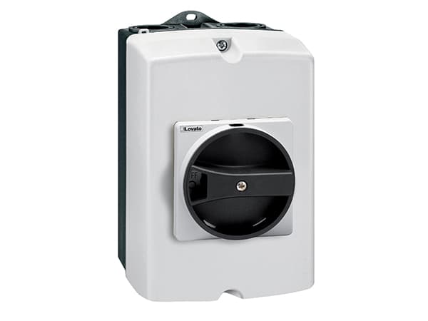 Lovato Electric GAZ016B GAZ016B Lovato - IEC/EN type IP65 plastic enclosure switch disconnector, three-pole. With rotating black handle, 16A. Enclosure dimensions: 100x168x97mm/3.9x6.6x3.8'' Lovato Electric GAZ016B GAZ016B Lovato - IEC/EN type IP65 plastic enclosure switch disconnector, three-pole. With rotating black handle, 16A. Enclosure dimensions: 100x168x97mm/3.9x6.6x3.8''