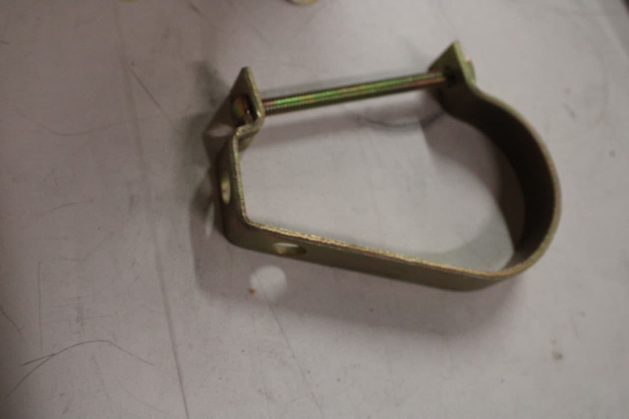 Thomas & Betts C-711-2 2", 5" H, 3/8" Rod, 1/4" Bolt, 400 Lb Load Rated, GoldGalv, Hot Rolled, Carbon Steel, J Thomas & Betts C-711-2 2", 5" H, 3/8" Rod, 1/4" Bolt, 400 Lb Load Rated, GoldGalv, Hot Rolled, Carbon Steel, J