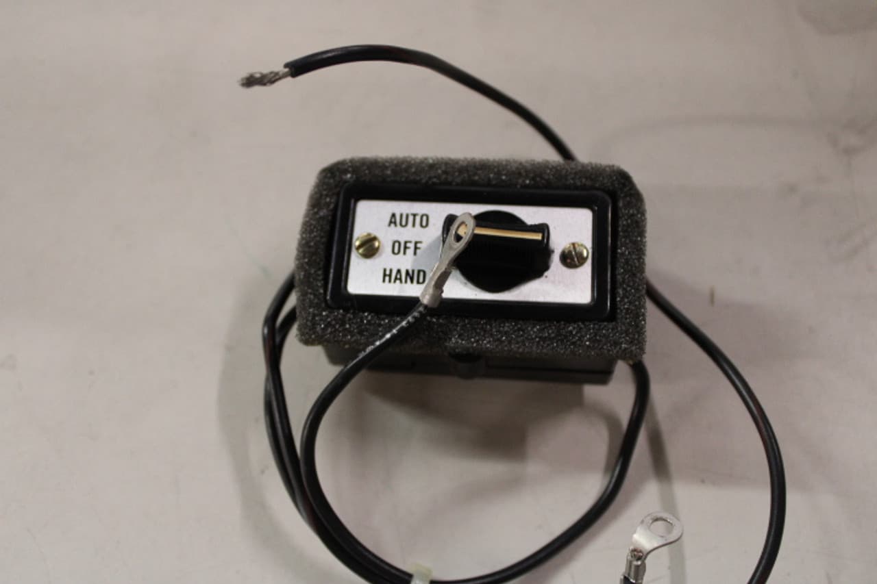 General Electric CR305X131M GENERAL ELECTRIC CR305X131M Selector Switches EA General Electric CR305X131M GENERAL ELECTRIC CR305X131M Selector Switches EA