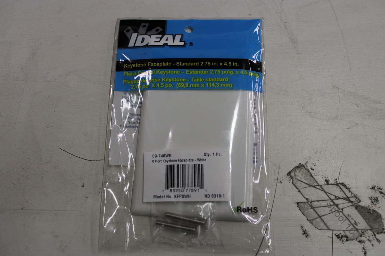Ideal Industries 89-740WH Port 0, White, Keystone Faceplate with (2) Mounting Screw (1 per Bag)" Ideal Industries 89-740WH Port 0, White, Keystone Faceplate with (2) Mounting Screw (1 per Bag)"