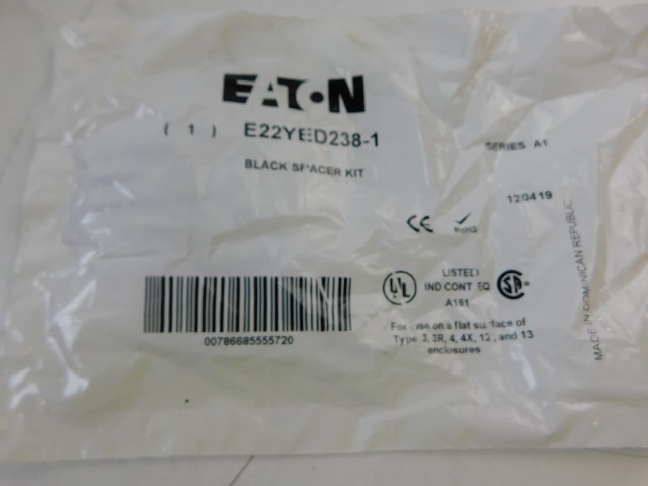 Eaton E22YED238-1 Eaton E22YED238-1 Contact Blocks and Other Accessories Spacer Kit Black Eaton E22YED238-1 Eaton E22YED238-1 Contact Blocks and Other Accessories Spacer Kit Black