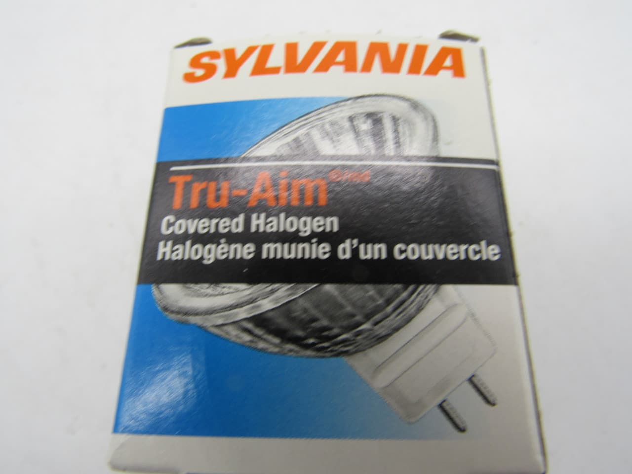Sylvania 35MR16/FL35/FMW/C 16/8" Diameter, 35 W, 12 V, 500 Lumen, 3000 K, 2000 Hr Life, 35D Flood Beam Spread, Axial Filament, 2-Pin GU5.3 Base, MR16, Covered Sylvania 35MR16/FL35/FMW/C 16/8" Diameter, 35 W, 12 V, 500 Lumen, 3000 K, 2000 Hr Life, 35D Flood Beam Spread, Axial Filament, 2-Pin GU5.3 Base, MR16, Covered