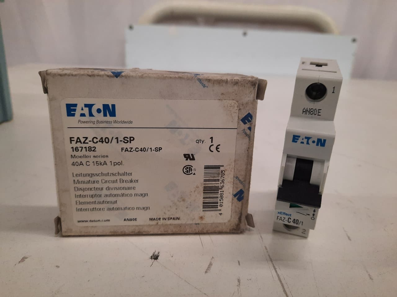 Eaton FAZ-C40/1-SP Eaton FAZ supplementary protector,UL 1077 Industrial miniature circuit breaker-supplementary protector,Single package,Medium levels of inrush current are expected,40A,15 kAIC,Single-pole,277 V,5-10X/n,Q38,50-60 Hz,Standard terminals,C Curve Eaton FAZ-C40/1-SP Eaton FAZ supplementary protector,UL 1077 Industrial miniature circuit breaker-supplementary protector,Single package,Medium levels of inrush current are expected,40A,15 kAIC,Single-pole,277 V,5-10X/n,Q38,50-60 Hz,Standard terminals,C Curve
