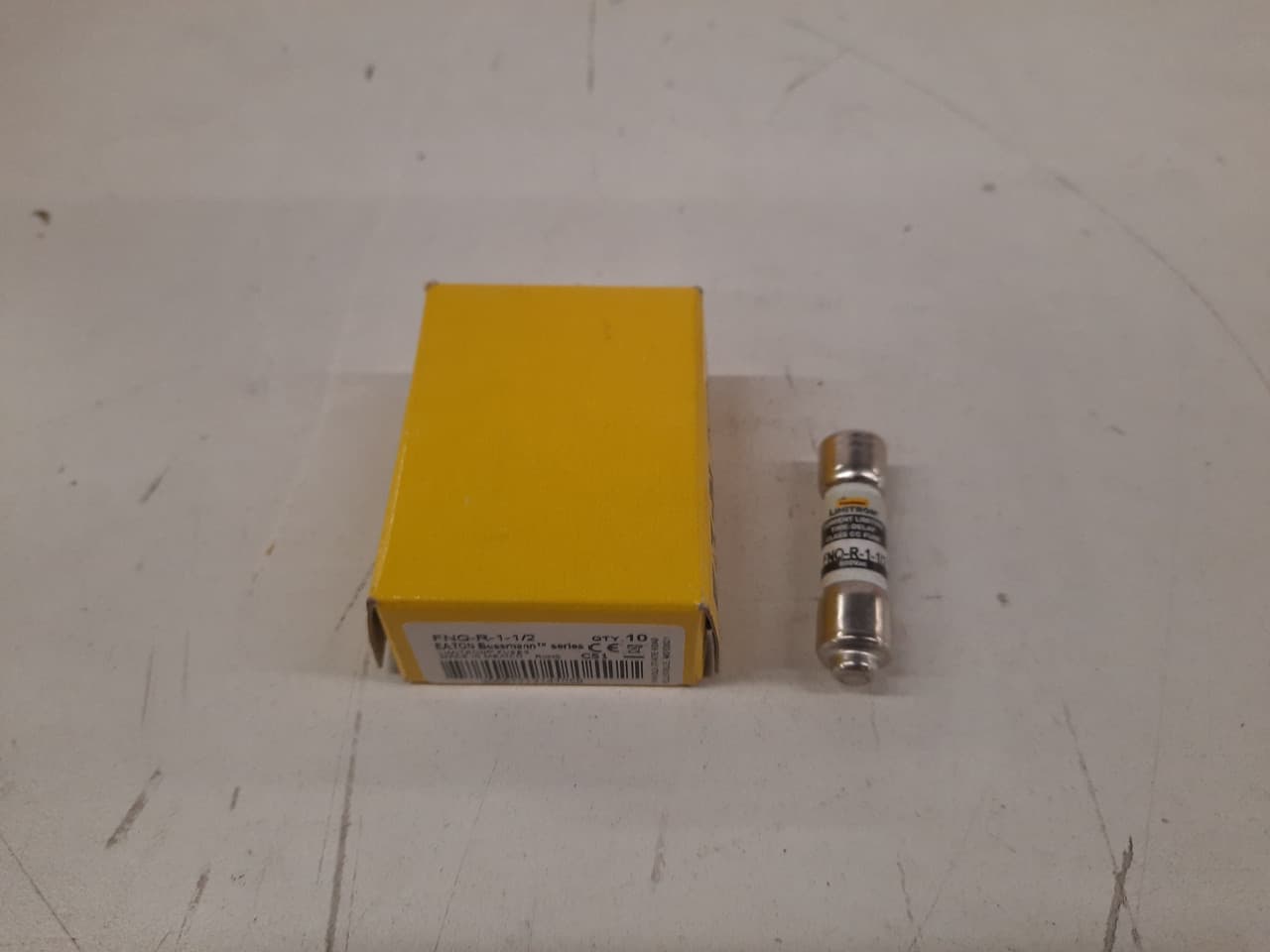 Cooper Bussmann FNQ-R-1-1/2 13/32" x 1-1/2", 600 VAC, 1-1/2 A, 200 kA Interrupt Rating, Ferrule Terminal, Time Delay, Melamine Tube, Class CC Rejection Cooper Bussmann FNQ-R-1-1/2 13/32" x 1-1/2", 600 VAC, 1-1/2 A, 200 kA Interrupt Rating, Ferrule Terminal, Time Delay, Melamine Tube, Class CC Rejection