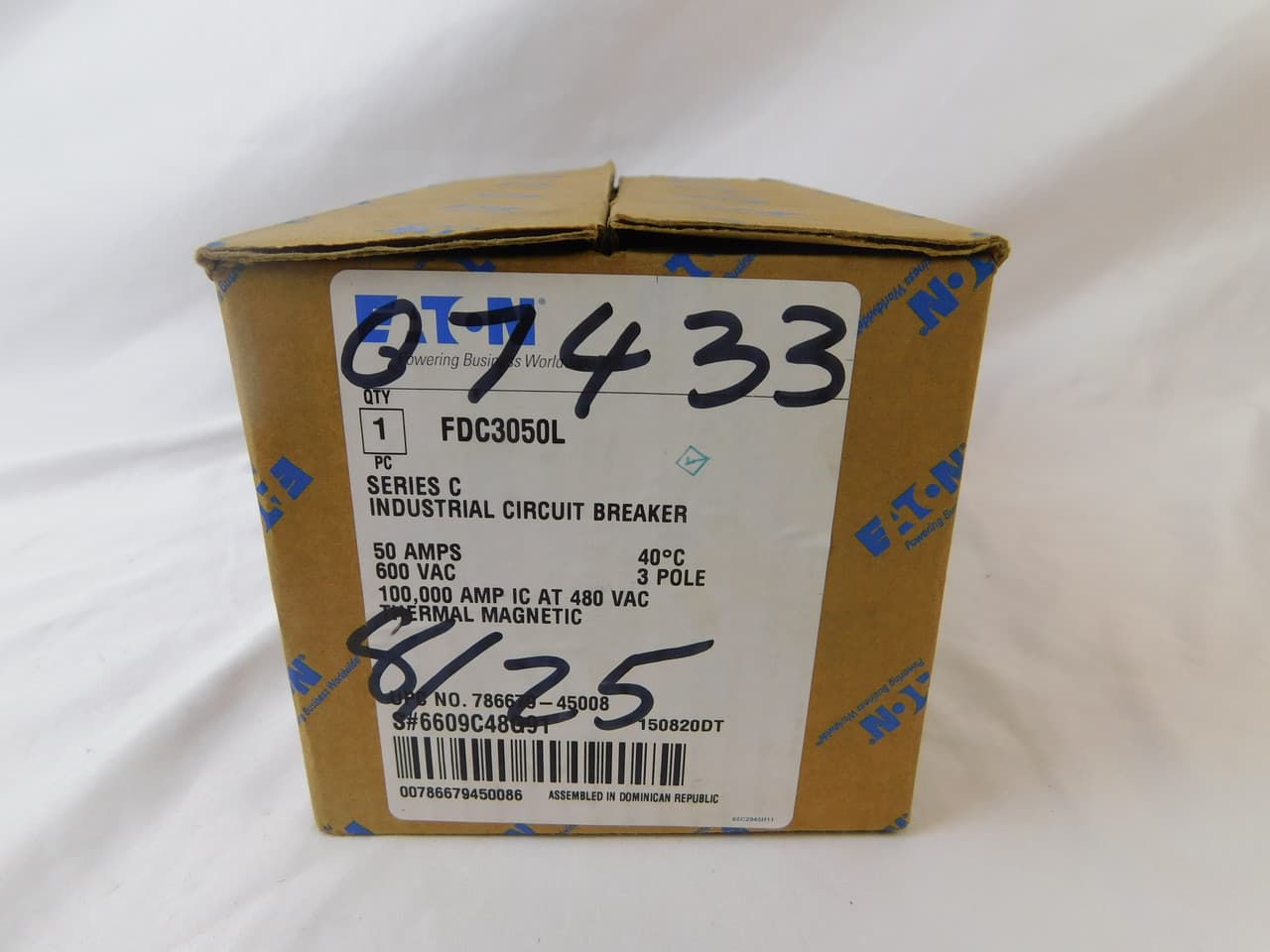 Eaton FDC3050L FDC3050L Eaton - Eaton Series C complete molded case circuit breaker, F-frame, FDC, Complete breaker, Fixed thermal, fixed magnetic trip type, Three-pole, 50A, 600 Vac, 250 Vdc, 200 kAIC at 240 Vac, 100 kAIC at 480 Vac, Line and load, 50/60 Hz Eaton FDC3050L FDC3050L Eaton - Eaton Series C complete molded case circuit breaker, F-frame, FDC, Complete breaker, Fixed thermal, fixed magnetic trip type, Three-pole, 50A, 600 Vac, 250 Vdc, 200 kAIC at 240 Vac, 100 kAIC at 480 Vac, Line and load, 50/60 Hz