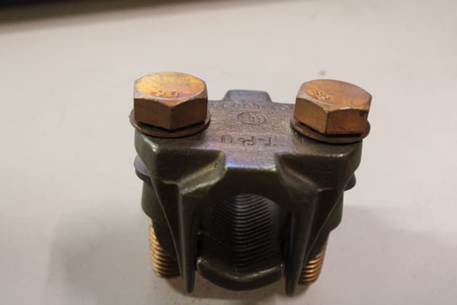 KVS44 Part Image. Manufactured by Burndy.