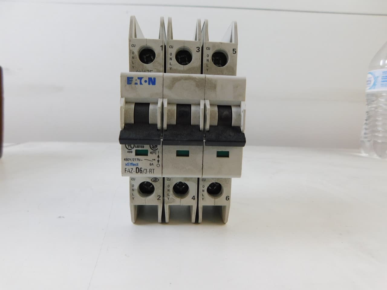 Eaton FAZ-D6/3-RT 277/480 VAC 50/60 Hz, 6 A, 3-Pole, 10/14 kA, 10 to 20 x Rated Current, Ring Tongue Terminal, DIN Rail Mount, Standard Packaging, D-Curve, Current Limiting, Thermal Magnetic Eaton FAZ-D6/3-RT 277/480 VAC 50/60 Hz, 6 A, 3-Pole, 10/14 kA, 10 to 20 x Rated Current, Ring Tongue Terminal, DIN Rail Mount, Standard Packaging, D-Curve, Current Limiting, Thermal Magnetic