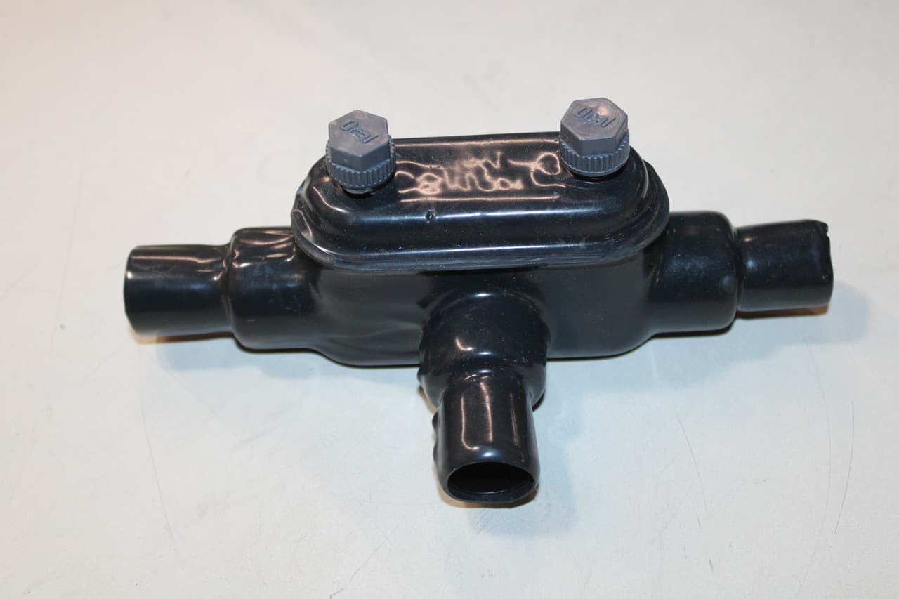 Thomas & Betts T17-G Thomas & Betts T17-G Conduit Bodies EA Thomas & Betts T17-G Thomas & Betts T17-G Conduit Bodies EA