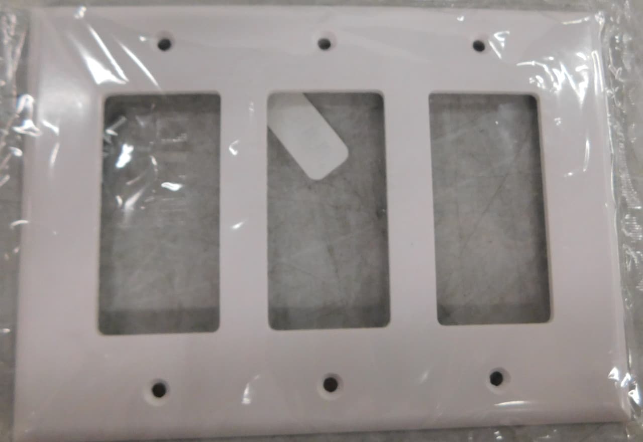 Eaton 2063W Eaton 2063W Wallplates and Accessories EA Eaton 2063W Eaton 2063W Wallplates and Accessories EA